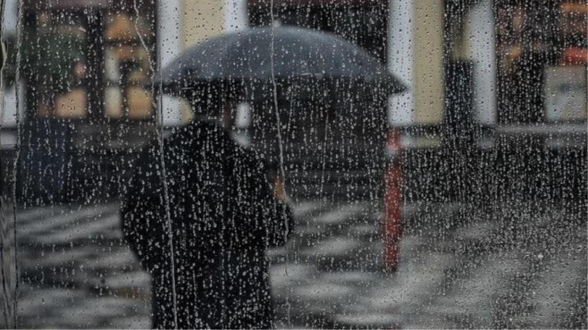 Nisan yağmuru İstanbul'da başladı! Meteoroloji: Yağmur Çarşamba başlayacak, 4 gün sürecek! 9 derece aşağı düşüyor