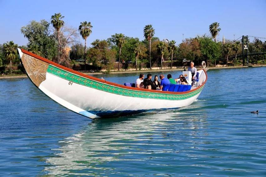 Venedik değil, Adana! Yerli yabancı turistler akın etti