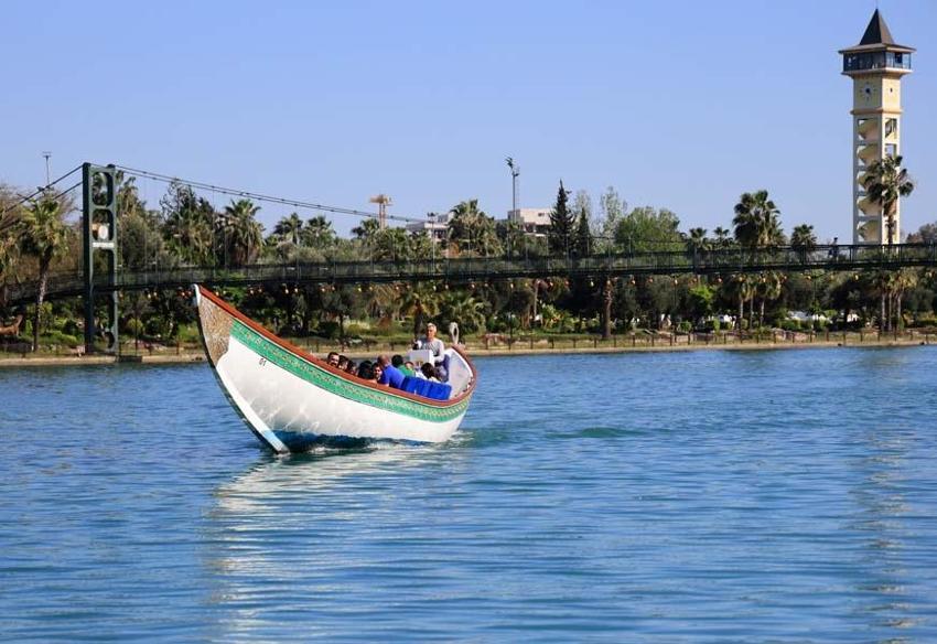 Venedik değil, Adana! Yerli yabancı turistler akın etti