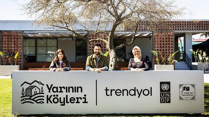 Tarkan, ‘Yarının Köyleri’ projesi için Adana'da