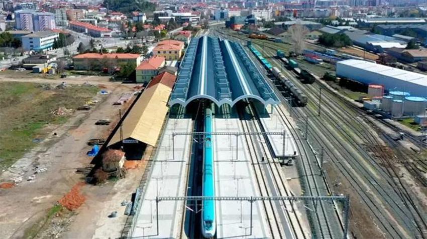 İstanbul- Sivas tren seferleri başlıyor! Bakan Uraloğlu tarih verdi!