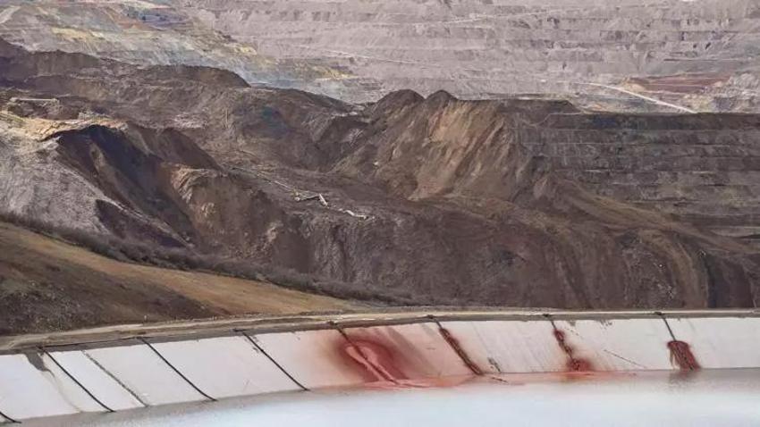 Maden işçisi son yolculuğuna uğurlandı