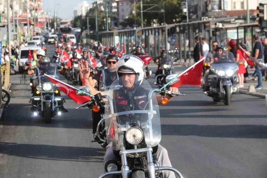 Karnaval'da müzik ve motorun sesi birbirine karışacak