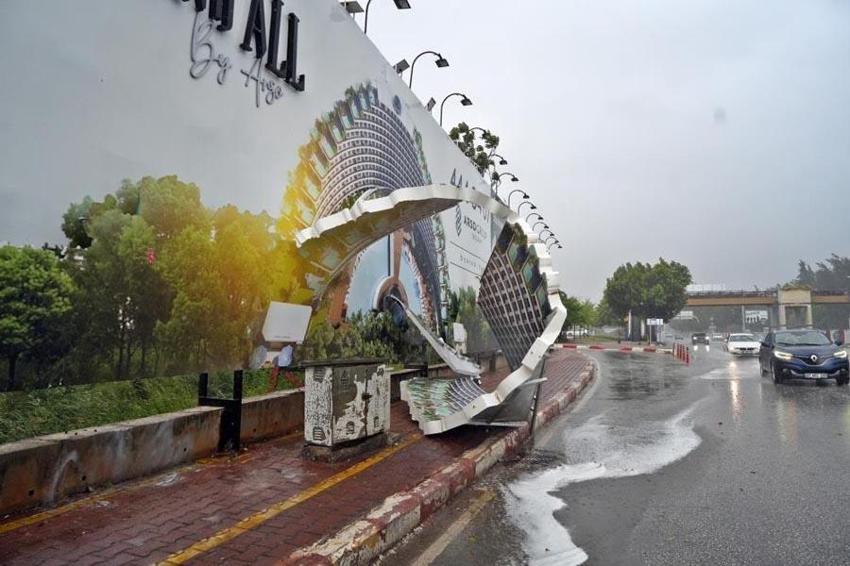 Meteoroloji'den peş peşe uyarılar geldi: Kuvvetli fırtına ve gök gürültülü sağanak yağış!