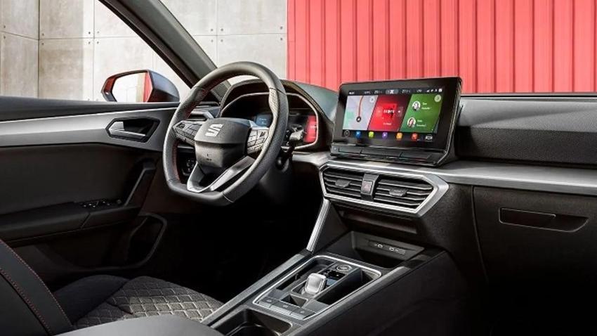 Seat Leon fiyat listesi her şeyden vazgeçirdi - Volkswagen Golf isteyenler bile gördüklerine inanamıyor