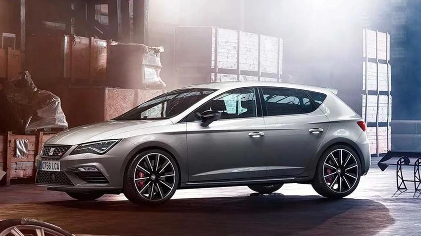Seat Leon fiyat listesi her şeyden vazgeçirdi - Volkswagen Golf isteyenler bile gördüklerine inanamıyor