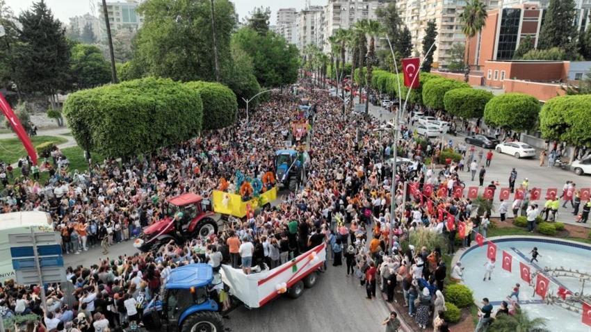 Adana Portakal Çiçeği Karnavalı kendi rekorunu kırdı! Türkiye'de bir ilk gerçekleşti! Giden bir daha gitmek istiyor
