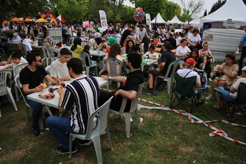 Adana Portakal Çiçeği Karnavalı kendi rekorunu kırdı! Türkiye'de bir ilk gerçekleşti! Giden bir daha gitmek istiyor