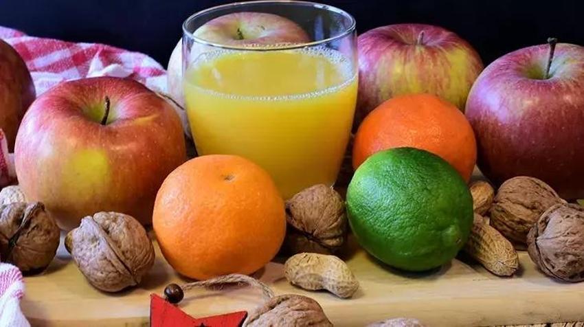 Dökülen saçlara, uykusuz gözlere 1 günde müdahale ediyor - Bardak bardak içince faydası artıyor