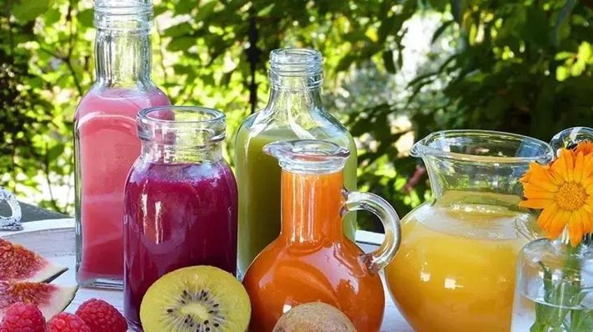 Dökülen saçlara, uykusuz gözlere 1 günde müdahale ediyor - Bardak bardak içince faydası artıyor