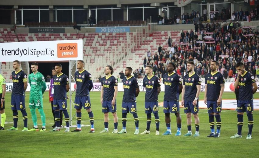 Fenerbahçe'nin şampiyonluğu gitti! İsmail Kartal veda ediyor: Yazık, iflas etti