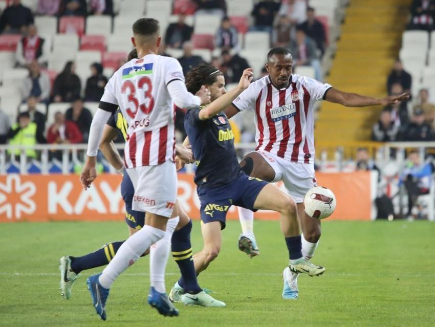 Fenerbahçe'nin şampiyonluğu gitti! İsmail Kartal veda ediyor: Yazık, iflas etti