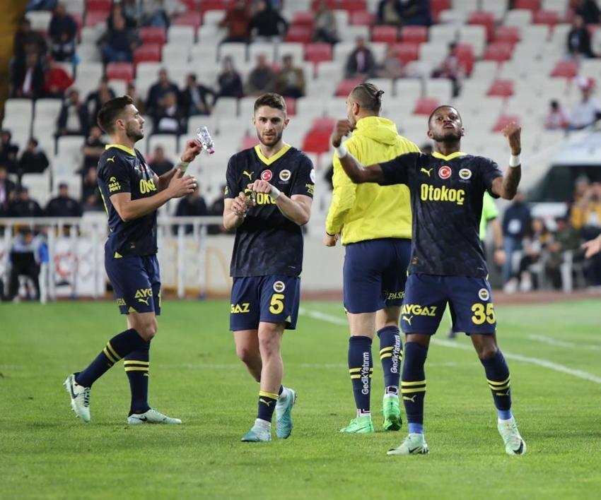 Fenerbahçe'nin şampiyonluğu gitti! İsmail Kartal veda ediyor: Yazık, iflas etti