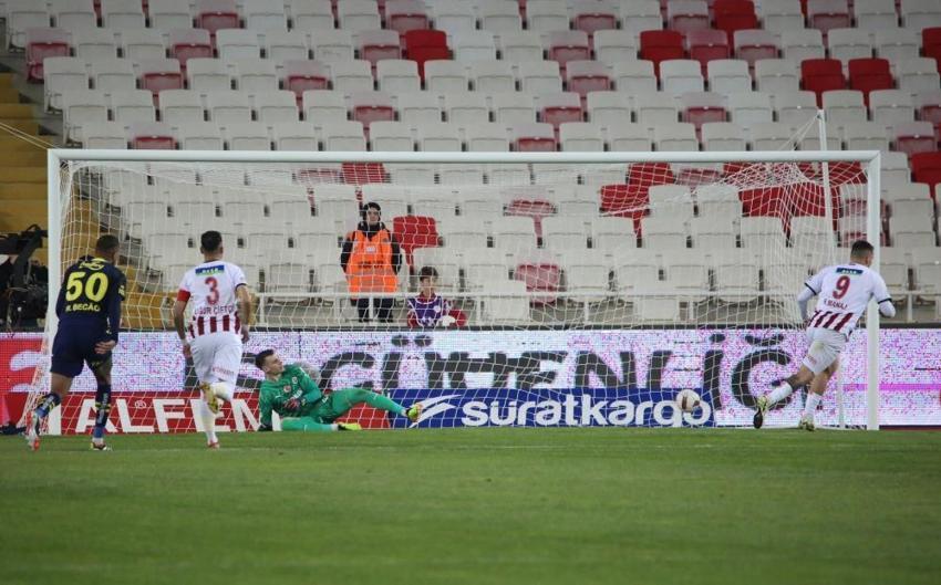 Fenerbahçe'nin şampiyonluğu gitti! İsmail Kartal veda ediyor: Yazık, iflas etti