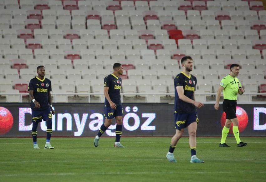 Fenerbahçe'nin şampiyonluğu gitti! İsmail Kartal veda ediyor: Yazık, iflas etti