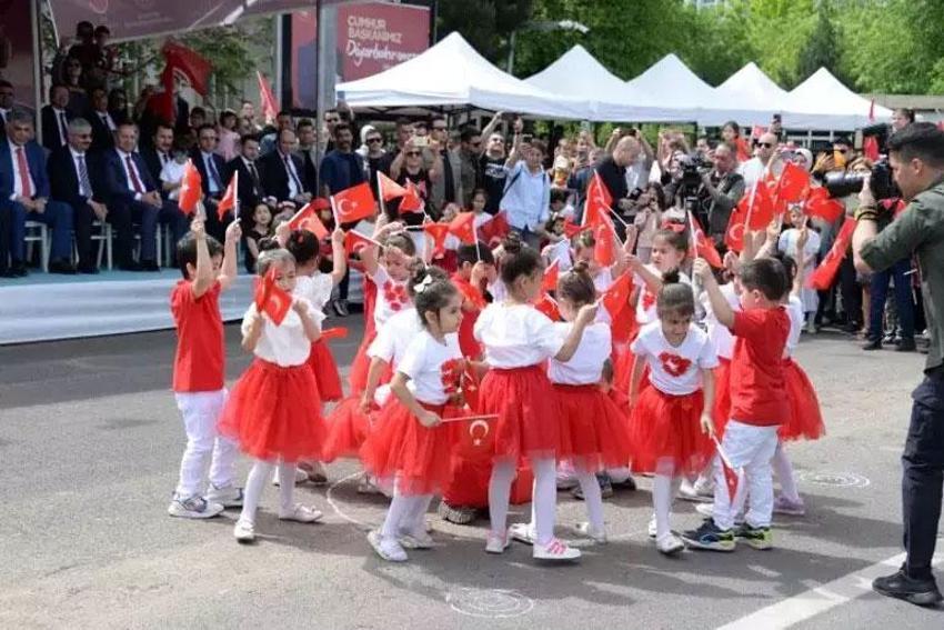 23 Nisan tüm yurtta coşkuyla kutlanıyor! İşte renkli görüntüler