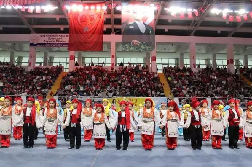 23 Nisan tüm yurtta coşkuyla kutlanıyor! İşte renkli görüntüler