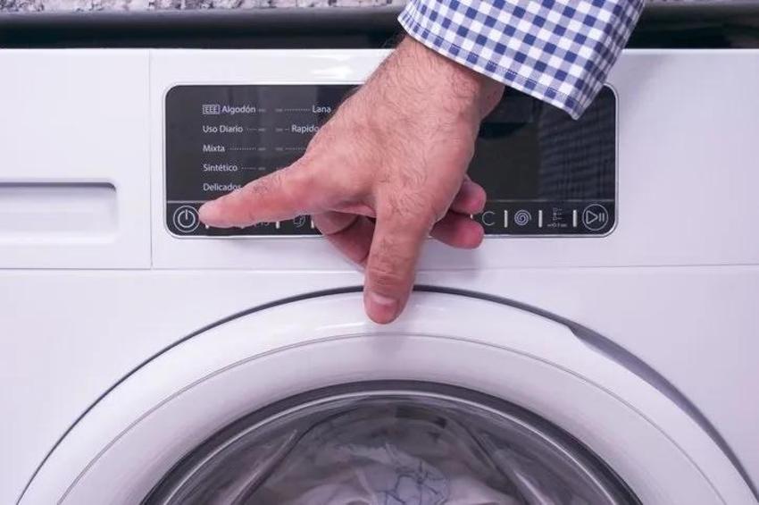 Bu yöntemle çarşaf ve çamaşırlar dümdüz oluyor - Ütü yapmak yok, sadece çamaşır makinesine kaşık kaşık ekleyin