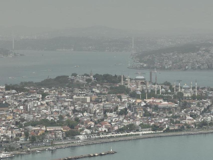 Meteoroloji'den fırtına ve toz aşımı uyarısı! 17 şehir için sarı alarm