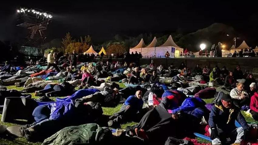 Anzaklar, Gelibolu Yarımadası'nda Ayin yaptı! Çanakkale'de hayatını kaybedenler anıldı
