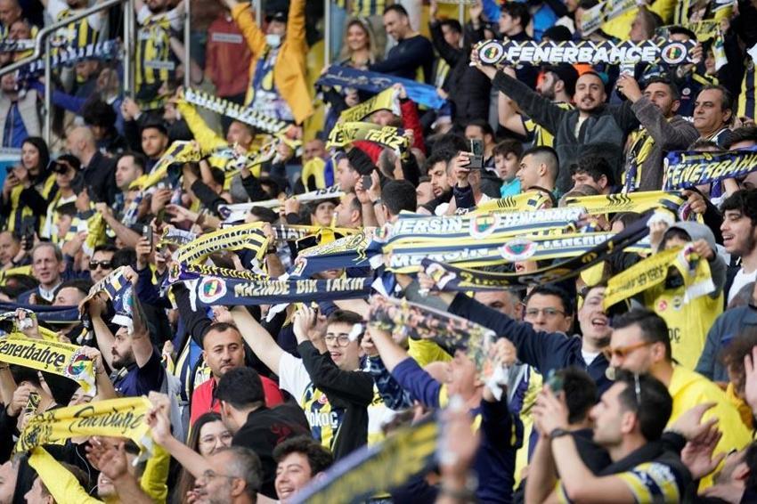 Fenerbahçe Beşiktaş derbisi 3 gol ve kırmızı kart vardı! 2-1