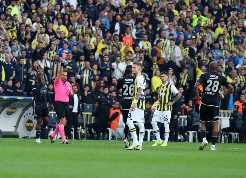 Fenerbahçe Beşiktaş derbisi 3 gol ve kırmızı kart vardı! 2-1
