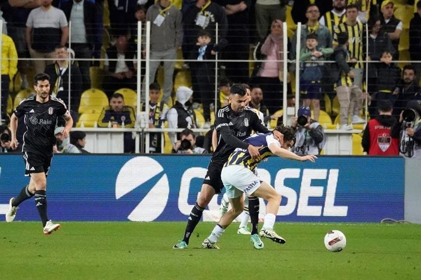 Fenerbahçe Beşiktaş derbisi 3 gol ve kırmızı kart vardı! 2-1