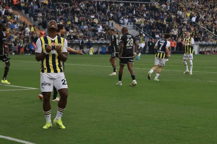 Dev derbide Volkan Bayarslan'ın kırmızı kart kararı doğru mu? Eski hakemler açıkladı!