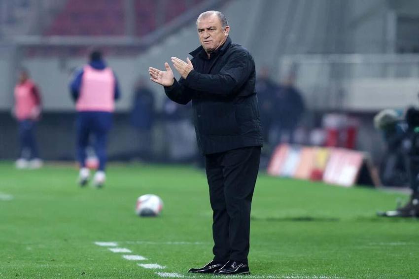 Fatih Terim'e olay tepki! Çılgına döndü, telefonu fırlattı