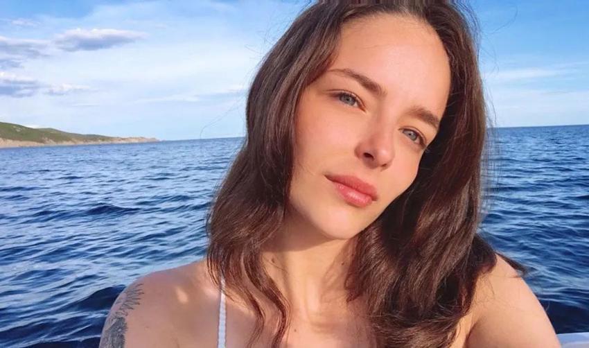 Aşk soruları gerdi! Buse Meral’in Aras Bulut İynemli cevabı: ‘Güzel. Her şey çok keyifli şu an’