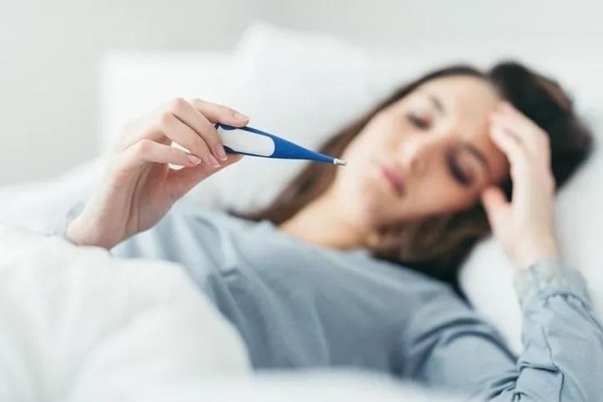 Kanserin ilk belirtisi dizlerde kendini gösteriyor: Eğer dizinizde bu hareket varsa...