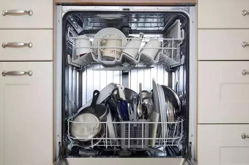 Bulaşık makinesi temizlemiyorsa nedeni bu olabilir - Makineden pırıl pırıl çıkmasını istiyorsanız işte püf noktalar