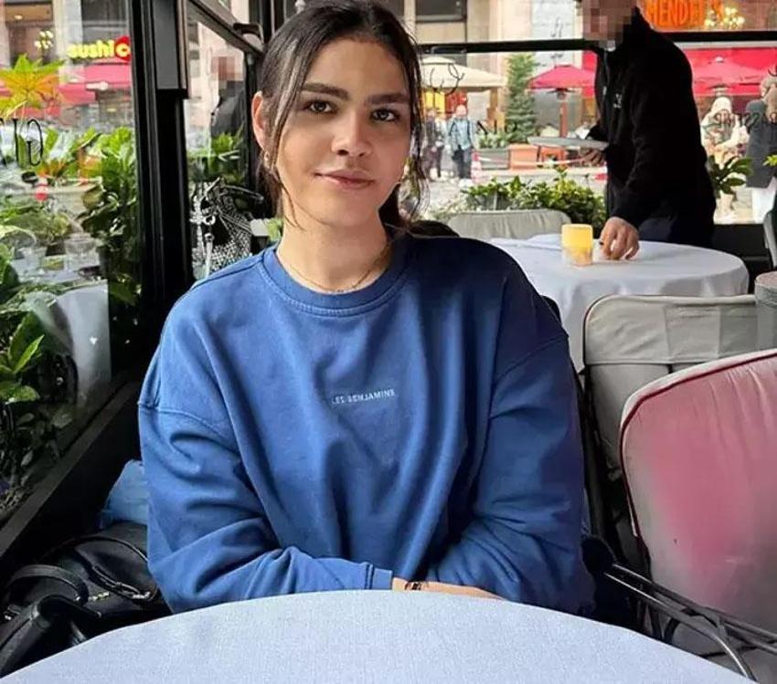 Çiçek Dilligil ve Bora Öztoprak'ın oğlu cinsiyet değiştirdi! Yeni adı 'Ayda'