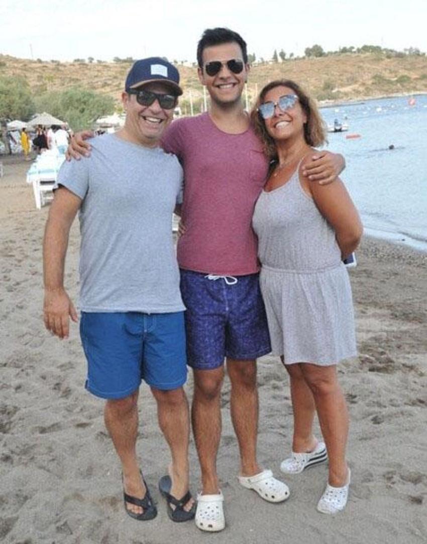 Çiçek Dilligil ve Bora Öztoprak'ın oğlu cinsiyet değiştirdi! Yeni adı 'Ayda'