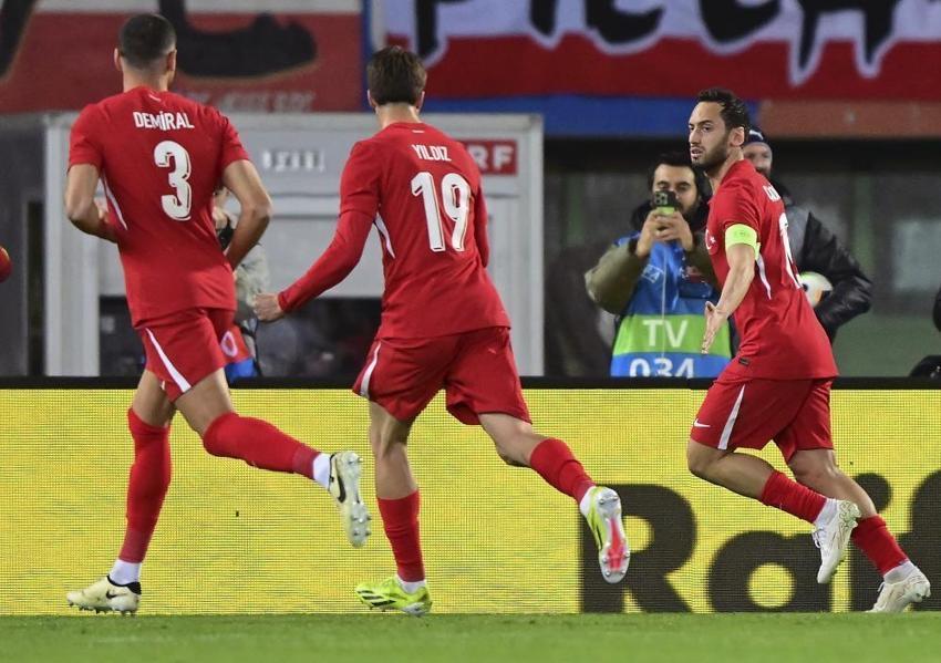 Hamit Altıntop 'kabul edilebilecek bir şey değil' deyip sert tepki gösterdi: Mobbing nedir ya