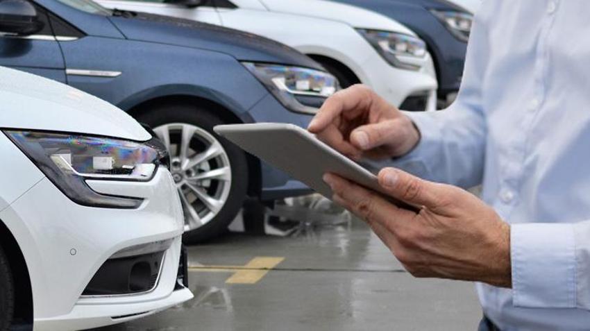 Sıfır ve ikinci el araba fiyatlarında sürpriz gelişme: 21 ay sonra bir ilk! 