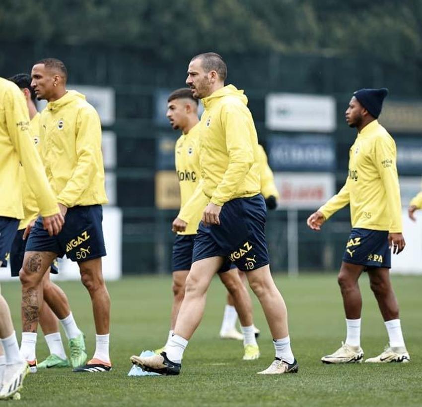Fenerbahçe'ye çifte müjde! İsmail ve Oosterwolde’den iyi haberler geldi