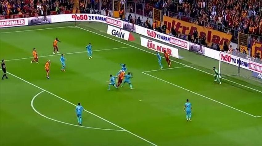Galatasaray - Sivasspor maçına penaltı beklenen an, iptal edilen gol damga vurdu! Çarpıcı değerlendirme