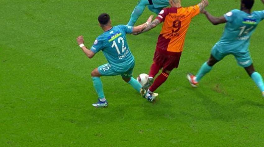 Galatasaray - Sivasspor maçına penaltı beklenen an, iptal edilen gol damga vurdu! Çarpıcı değerlendirme