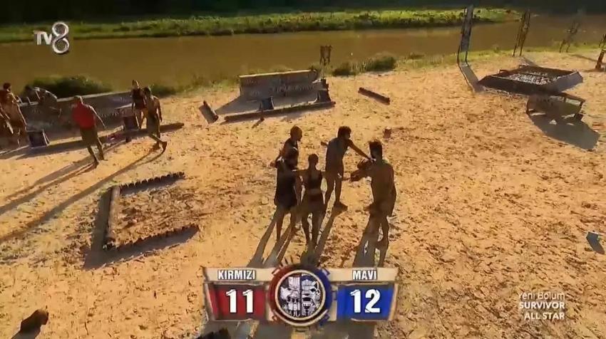 Survivor'da sakatlık numarası yapıyor! 3. eleme adayı belli oldu