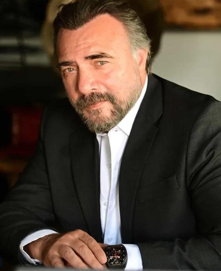 Ünlüleri gerçek mesleklerinde görmelisiniz! Şöhret olmadan önce bakın hangi işi yapıyorlarmış