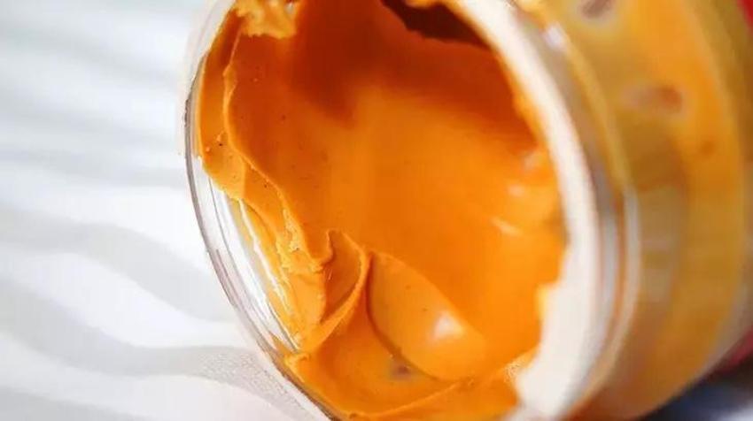Yeni mahsül çıktı: 3 malzemeyle evde fıstık ezme yapmak kolaylaştı!