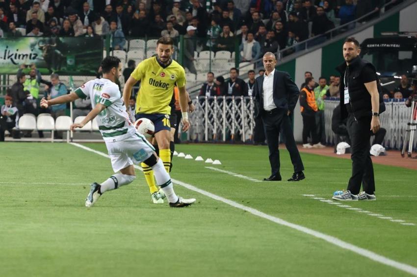 6 sezondur yüzümüz gülmüyor deyip Ali Koç ve İsmail Kartal'a yüklendi: İstifa edin, bu takımdan gidin