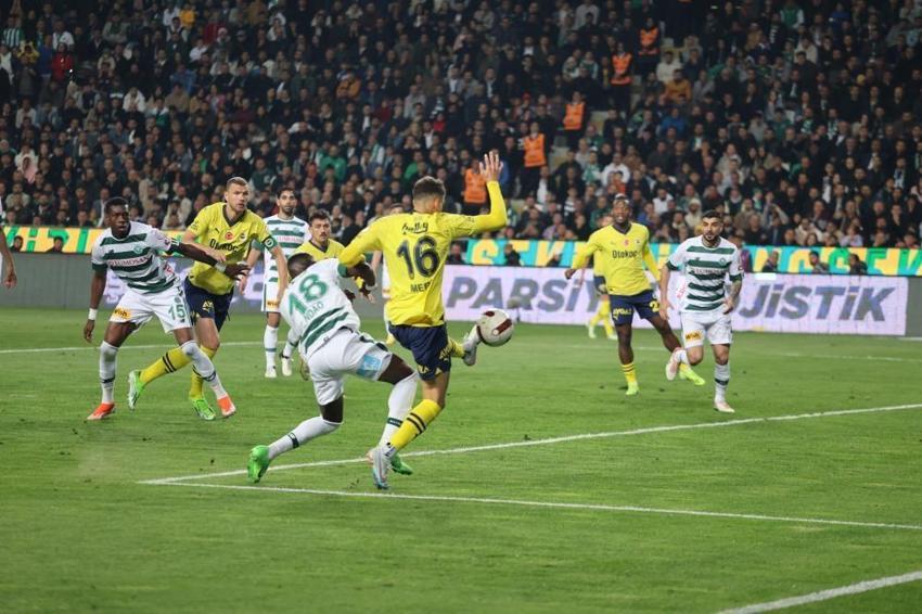 6 sezondur yüzümüz gülmüyor deyip Ali Koç ve İsmail Kartal'a yüklendi: İstifa edin, bu takımdan gidin