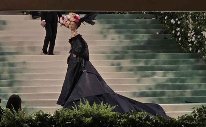 2024 Met Gala'dan renkli kareler! Yılın galasında şıklık yarışı