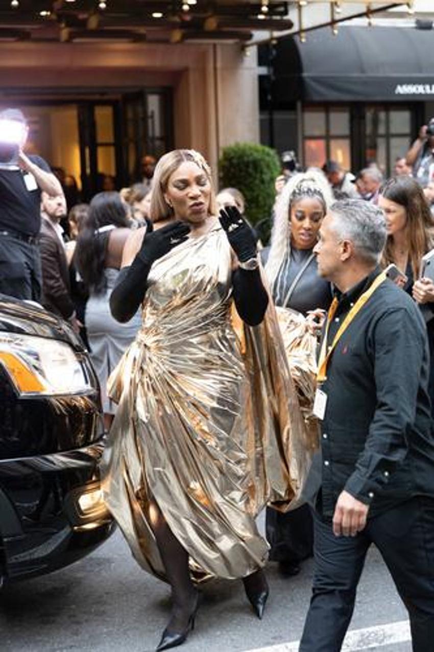 2024 Met Gala'dan renkli kareler! Yılın galasında şıklık yarışı