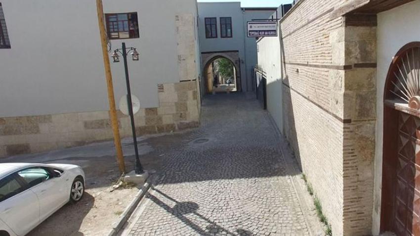 Adana'da 700 yıllık Musa Ballı konağı zamana meydan okuyor