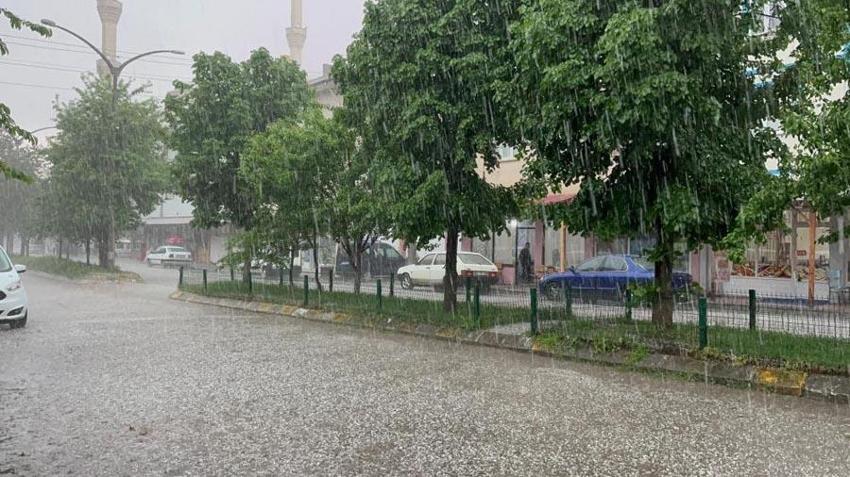 Bahar havası gidiyor sağanak yağışlar geliyor! Meteoroloji hafta sonu için uyardı: Tüm yurdu etkileyecek