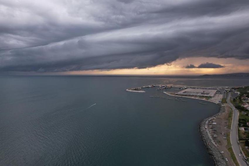 Sağanak yağış ve toz taşınımı uyarısı! Meteoroloji ve valilikten peş peşe uyarılar geldi
