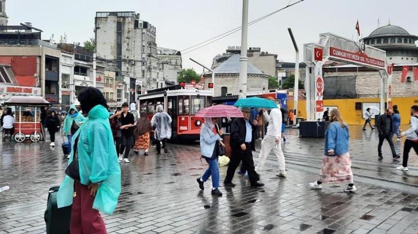 Sağanak ve fırtına uyarısı geldi! AKOM ve Meteoroloji açıkladı: Kuvvetli olacak